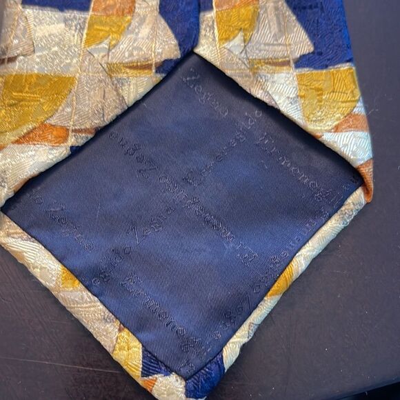 Ermenegildo Zegna Tie. 100% silk. Beautiful. - Picture 6 of 6